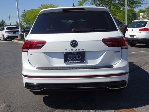 Opal White Pearl 2023 Volkswagen Tiguan SE R-Line Black