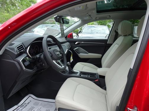 2025 Audi Q3 S line Premium Plus