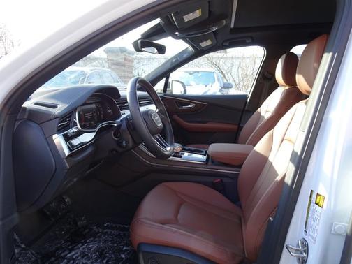 2025 Audi Q7 Premium Plus