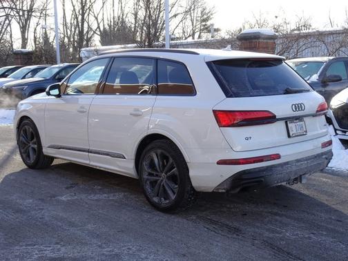 2025 Audi Q7 Premium Plus