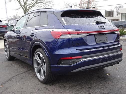 2025 Audi Q4 e-tron Prestige