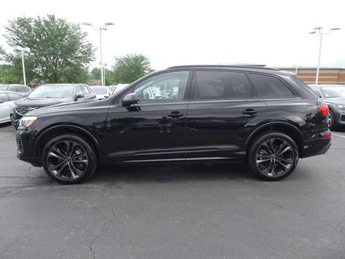 2025 Audi Q7 Premium Plus