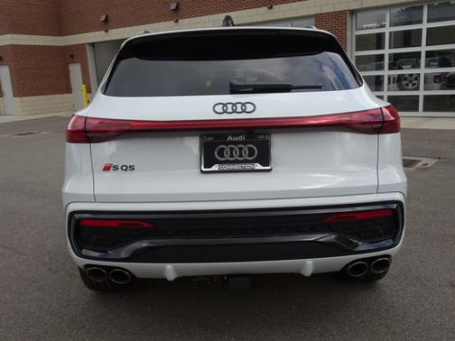 Glacier White Metallic 2026 Audi SQ5 Premium Plus
