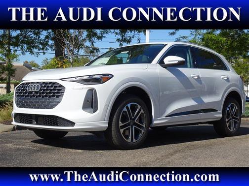 2025 Audi Q5 Premium