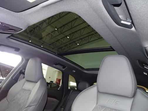 Tambora Gray Metallic 2025 Audi SQ5 Premium Plus