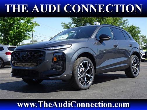 Daytona Gray Pearl Effect 2026 Audi Q3 S line