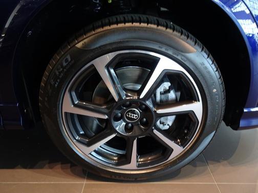 2025 Audi Q3 S line Premium Plus