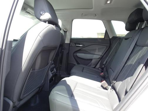 Glacier White Metallic 2026 Audi Q3 S line