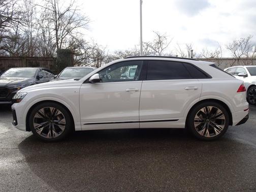 2026 Audi Q8 Premium Plus
