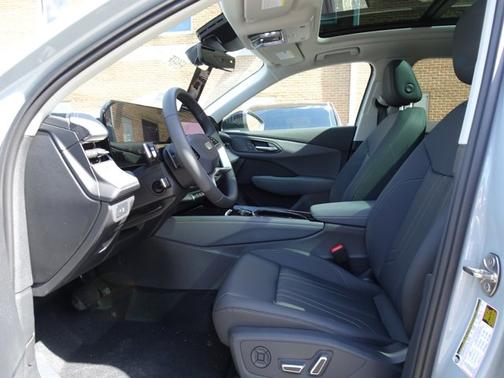 Arrow Gray Pearl Effect 2026 Audi Q3 S line