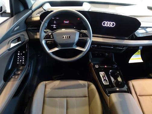 2025 Audi Q6 e-tron Premium Plus