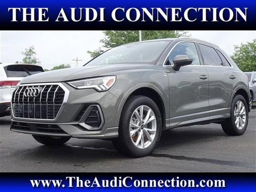 Chronos Gray Metallic 2023 Audi Q3 S line Premium Plus