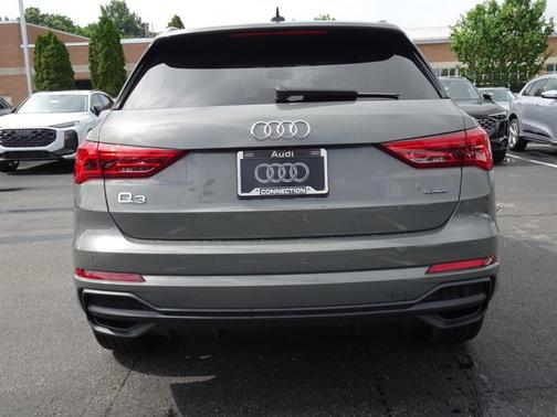 Chronos Gray Metallic 2023 Audi Q3 S line Premium Plus