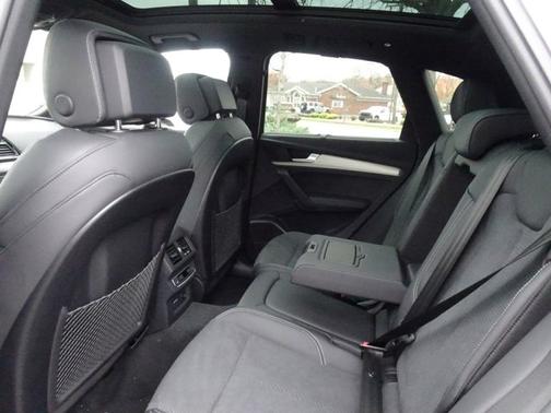 2025 Audi Q5 S line Prestige