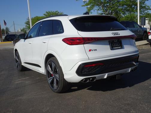 Glacier White Metallic 2026 Audi SQ5 Premium Plus