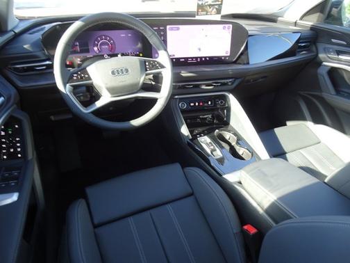 Daytona Gray Metallic 2026 Audi Q5 Premium Plus