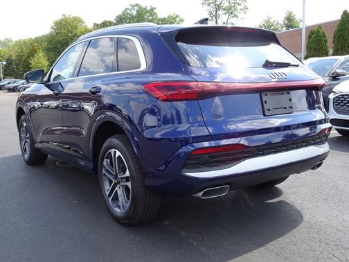 2025 Audi Q5 Premium