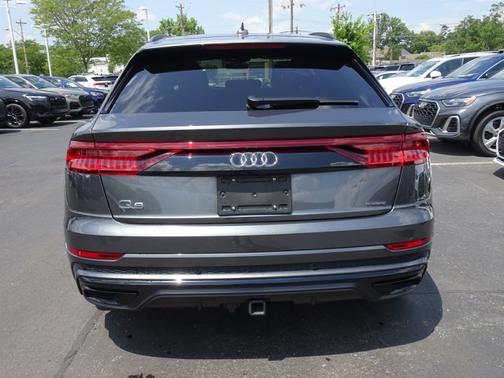 2021 Audi Q8 Prestige