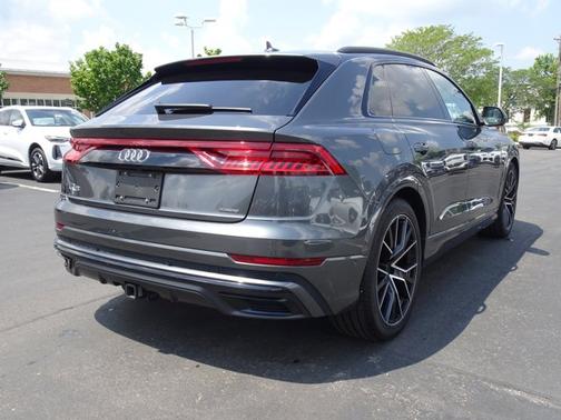 2021 Audi Q8 Prestige