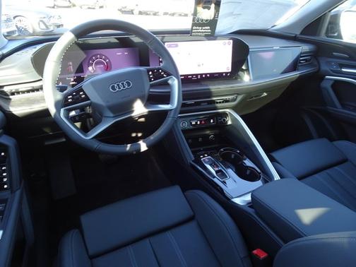 Mythos Black Metallic 2026 Audi Q5 Premium Plus