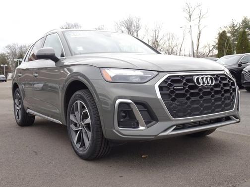 2023 Audi Q5 S line Premium Plus
