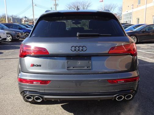 2022 Audi SQ5 Premium Plus
