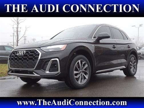 2023 Audi Q5 S line Premium Plus