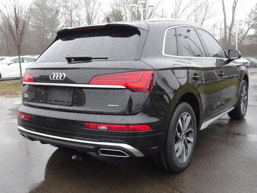 2023 Audi Q5 S line Premium Plus