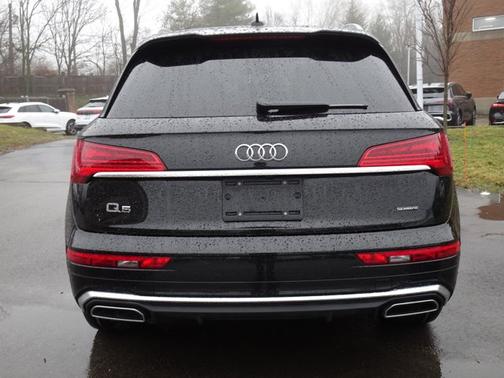 2023 Audi Q5 S line Premium Plus