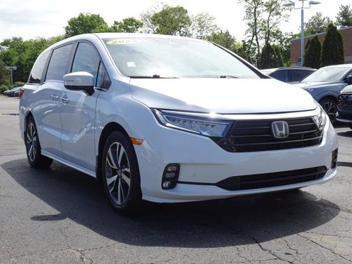 Platinum White Pearl 2022 Honda Odyssey Touring