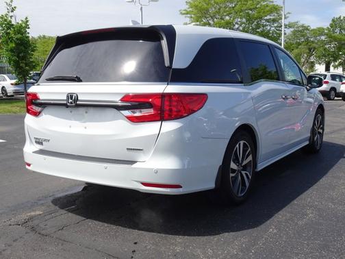 Platinum White Pearl 2022 Honda Odyssey Touring