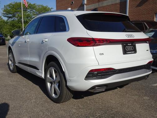 2025 Audi Q5 Premium Plus