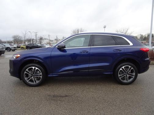 2025 Audi Q5 Premium