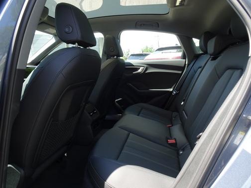 Horizon Blue Metallic 2026 Audi A5 Premium