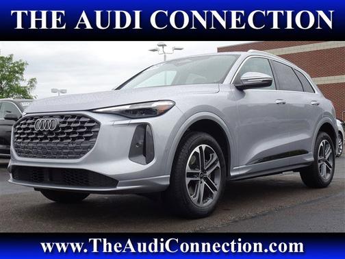 Florett Silver Metallic 2025 Audi Q5 Premium Plus
