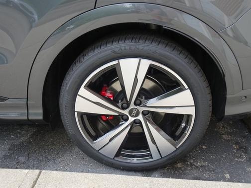 2026 Audi SQ5 Premium Plus