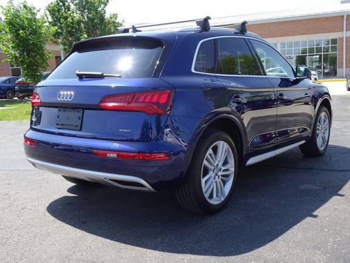 Navarra Blue Metallic 2020 Audi Q5 45 Prestige