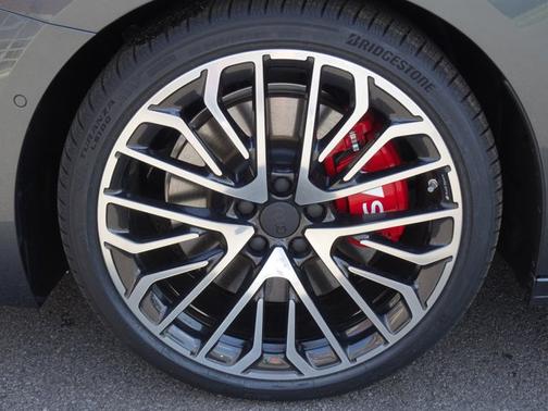 Daytona Gray Metallic 2026 Audi S5 Premium Plus