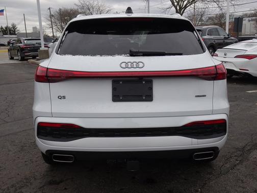 2025 Audi Q5 Premium Plus