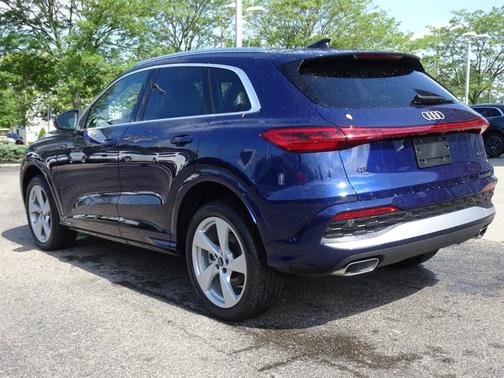 2025 Audi Q5 Premium Plus