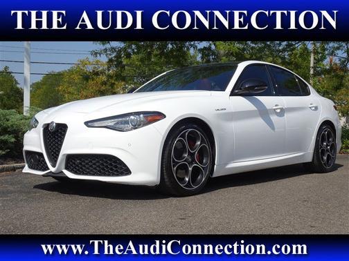 2022 Alfa Romeo Giulia Veloce