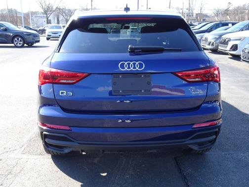 2025 Audi Q3 S line Premium