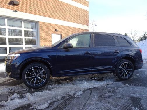 2026 Audi Q7 Premium Plus