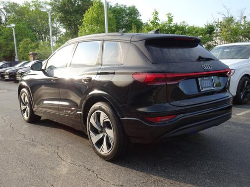 2025 Audi Q6 e-tron Prestige