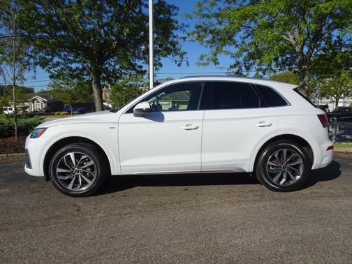 2023 Audi Q5 S line Premium Plus