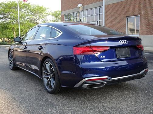 2024 Audi A5 Sportback S line Premium
