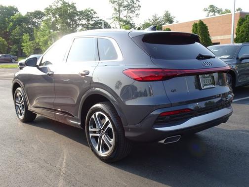 2025 Audi Q5 Premium