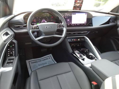 2025 Audi Q5 Premium
