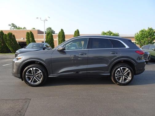 2025 Audi Q5 Premium