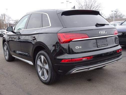2023 Audi Q5 Premium